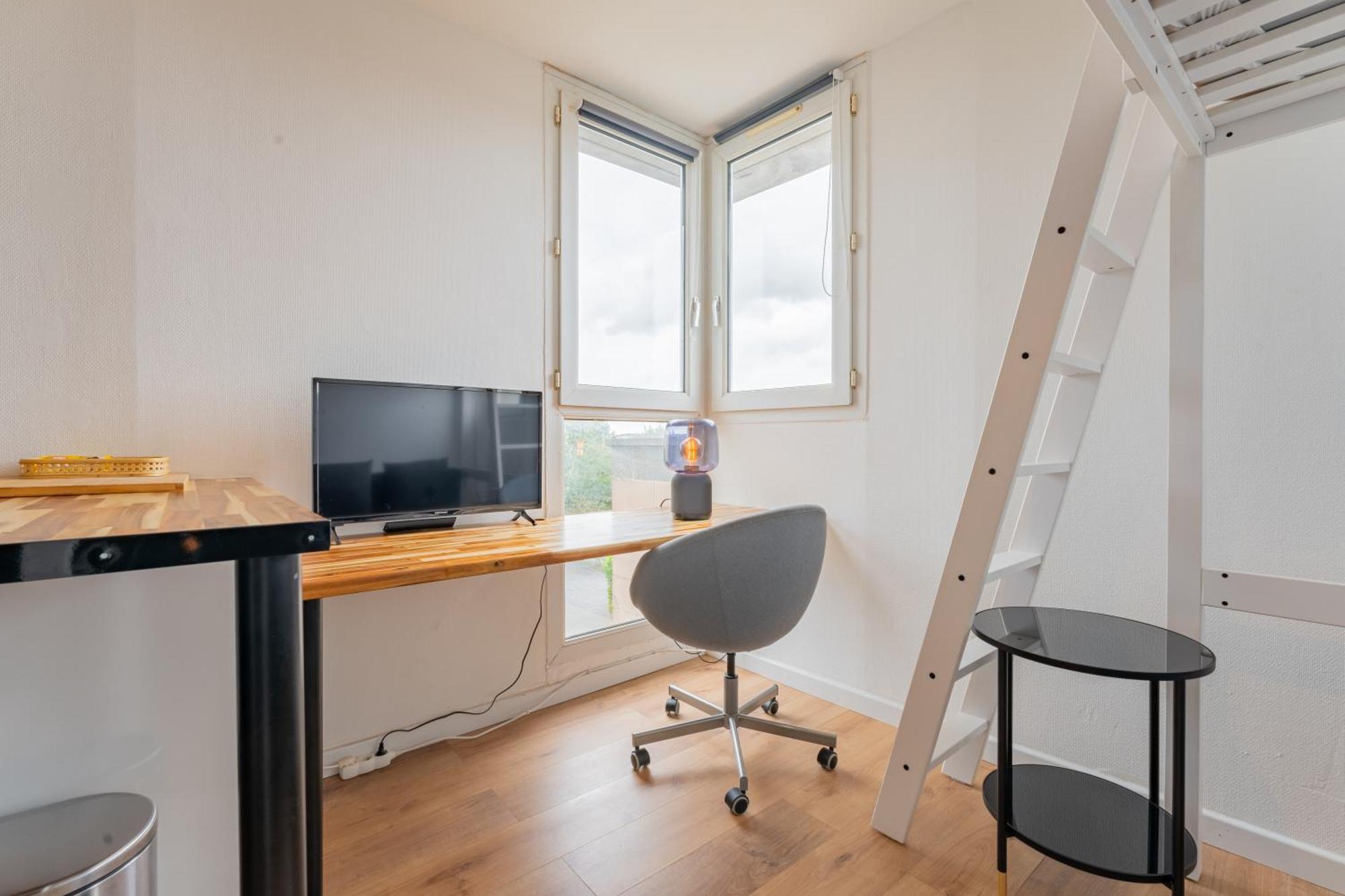 דירות אראס Charlemagne - Studio Confortable Avec Parking Gratuit - Quelques Pas De La Gare, Cuisine, Wifi מראה חיצוני תמונה